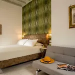 Gcf Luxury Suites, Guest house 4*